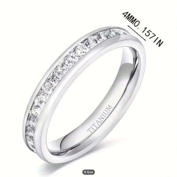 Elegant Titanium Steel Engraved Ring with 4mm Cubic Zirconia - Fade-Resistant - Picture 4 of 4